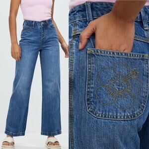 HOLIDAY THE LABEL NWT Vacation Happy Face Straight Leg Jean